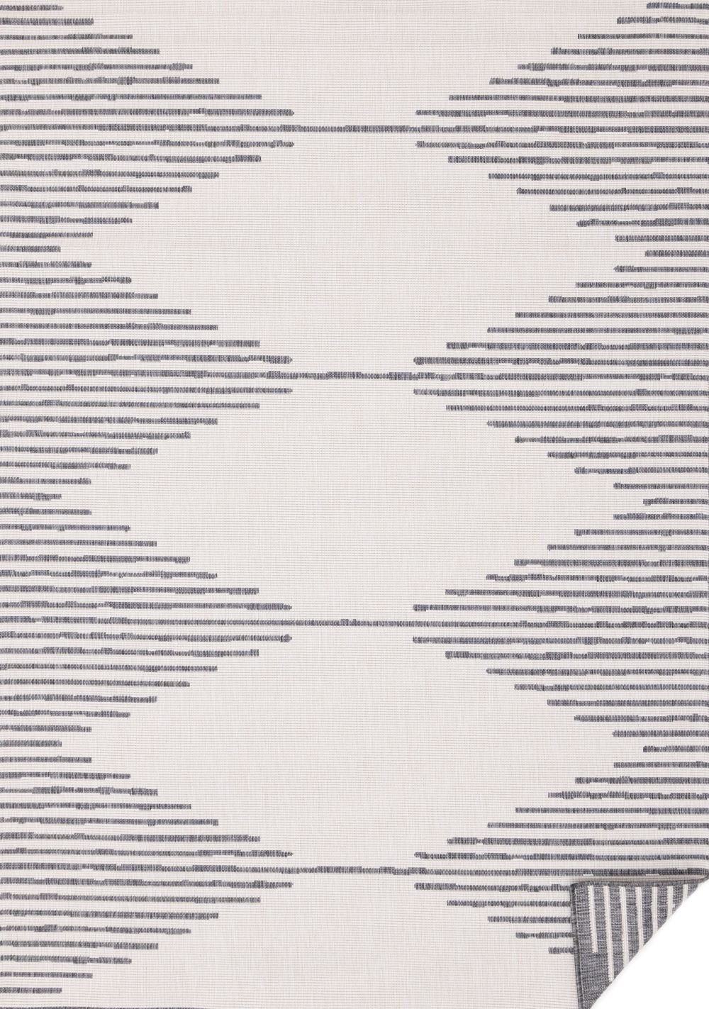 Summer Breeze 5'3" x 7'7" Outdoor Reversible Rug Triangles - Grey, Cream