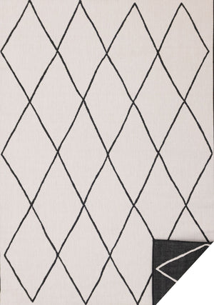 Bristol 5'3" x 7'7" White Black Trellis Reversible Area Rug - White