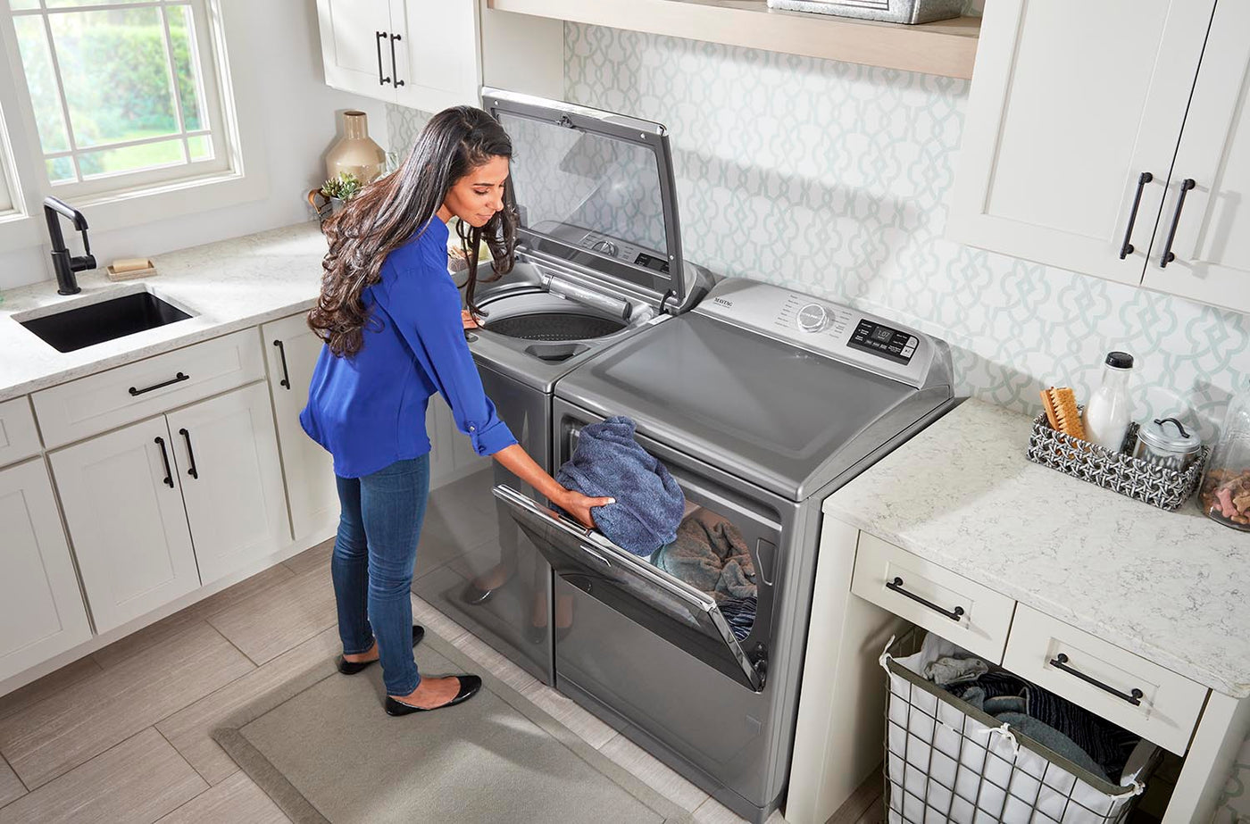 Maytag Metallic Slate Smart Top-Load Washer (6.0 cu. ft.) & Electric Dryer (7.4 cu. ft.) - MVW7230HC/YMED7230HC